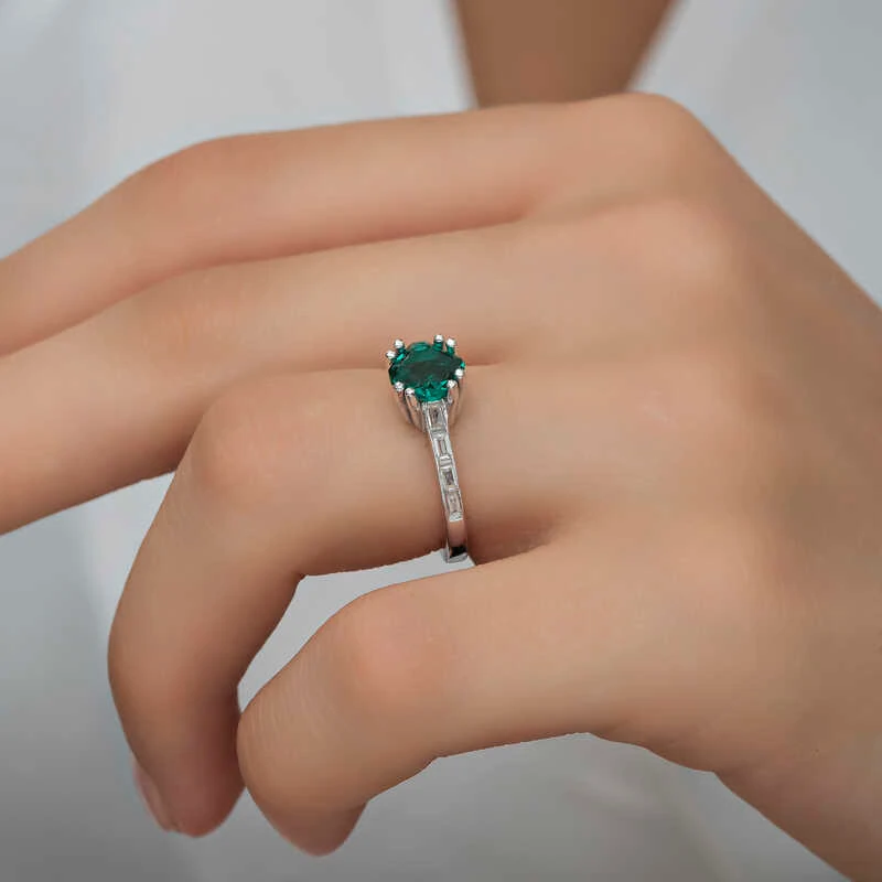 Gümüş Yeşil Baget Tek Taş Kadın Yüzük