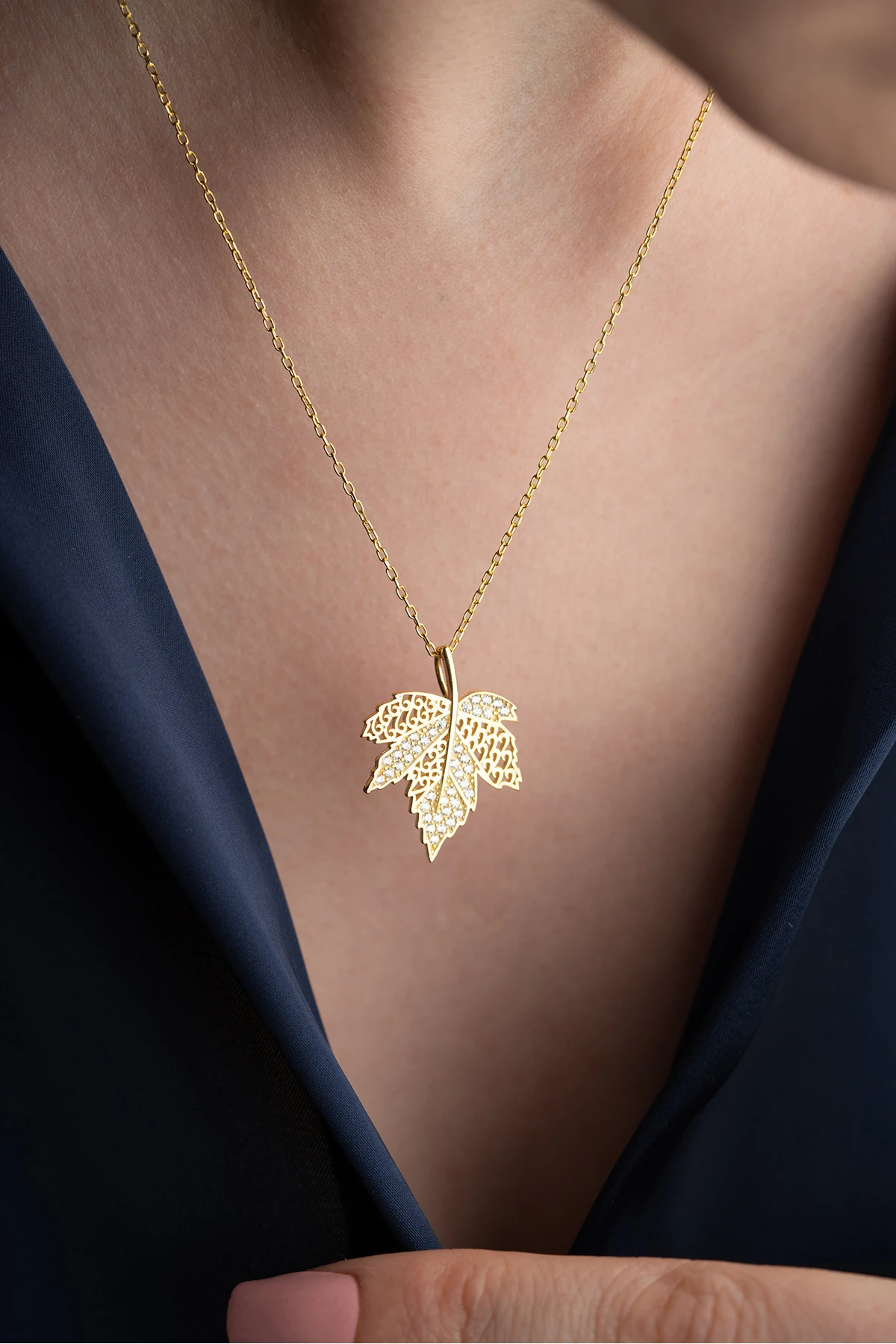 Çınar Yaprağı Kolye