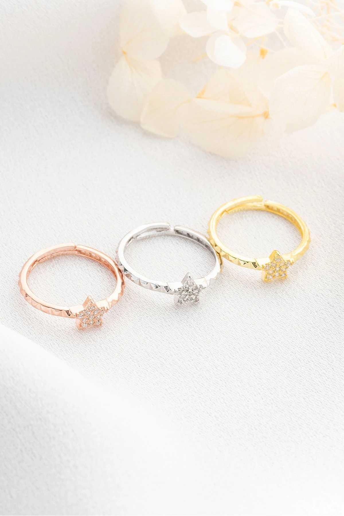 Gümüş Zirkon Taşlı Yıldız Yüzük