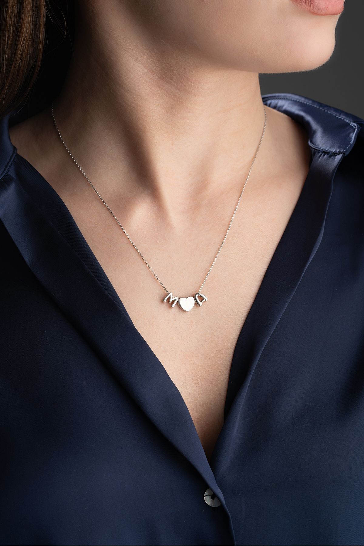 Gümüş Kalpli Harf Kolye