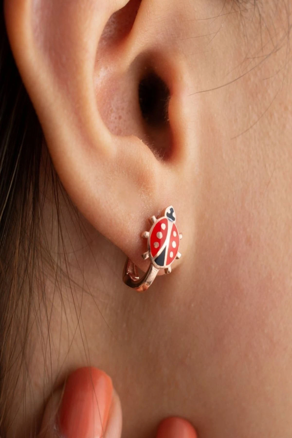 Gümüş Rose Uğurböceği Çocuk Küpesi