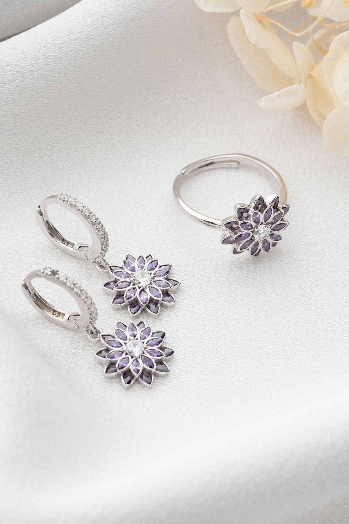 Gümüş Lotus Çiçeği Yüzük Küpe Seti