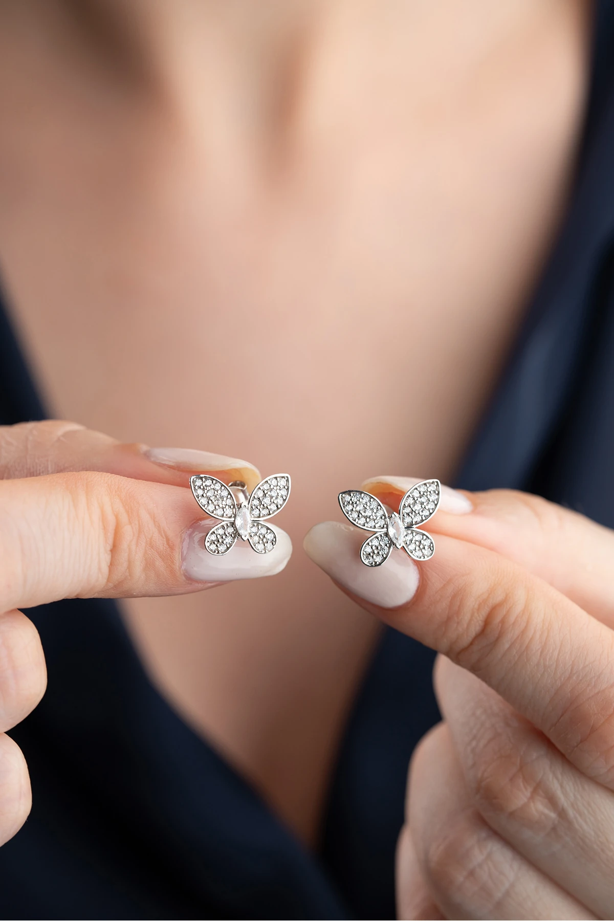 Gümüş Kelebek Küpesi