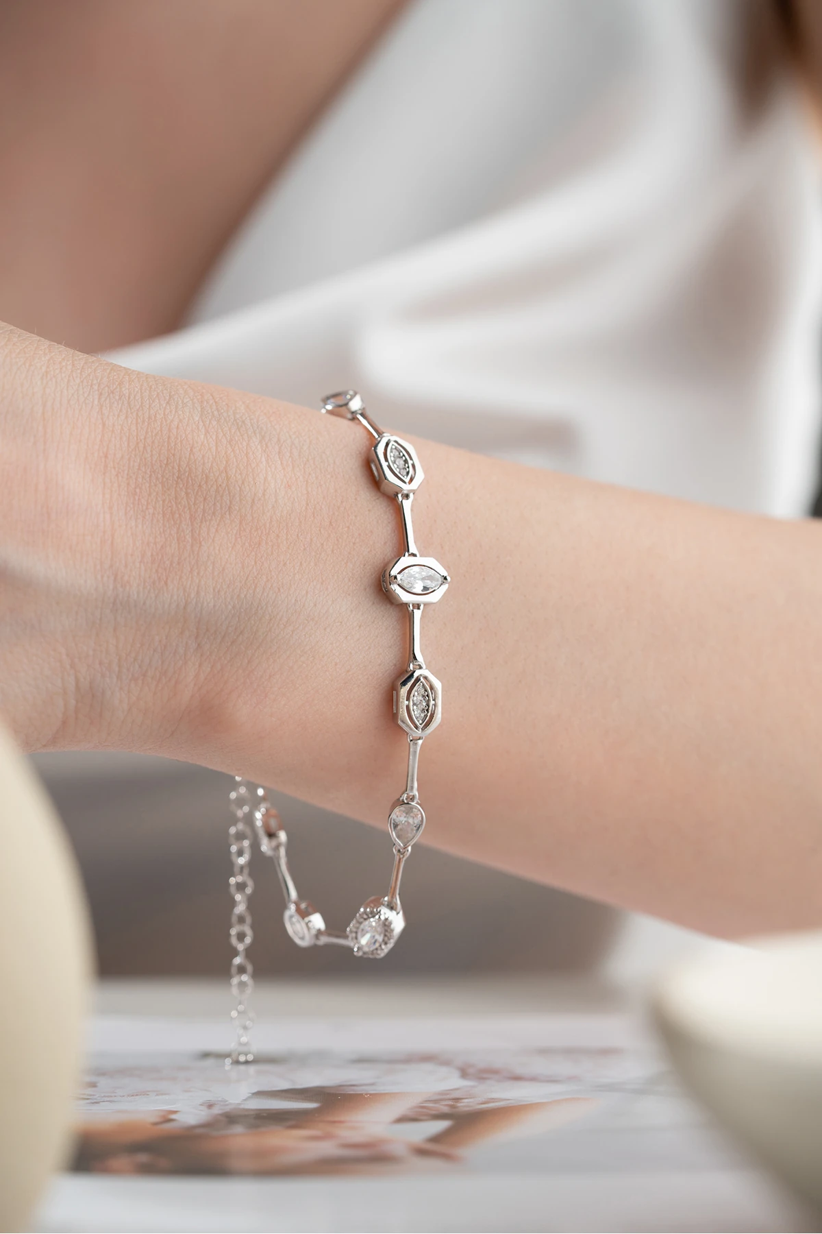 Gümüş Trend Bileklik