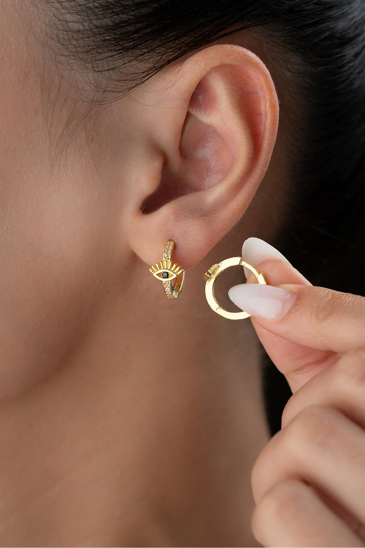 Gümüş Gözlü Halka Küpe