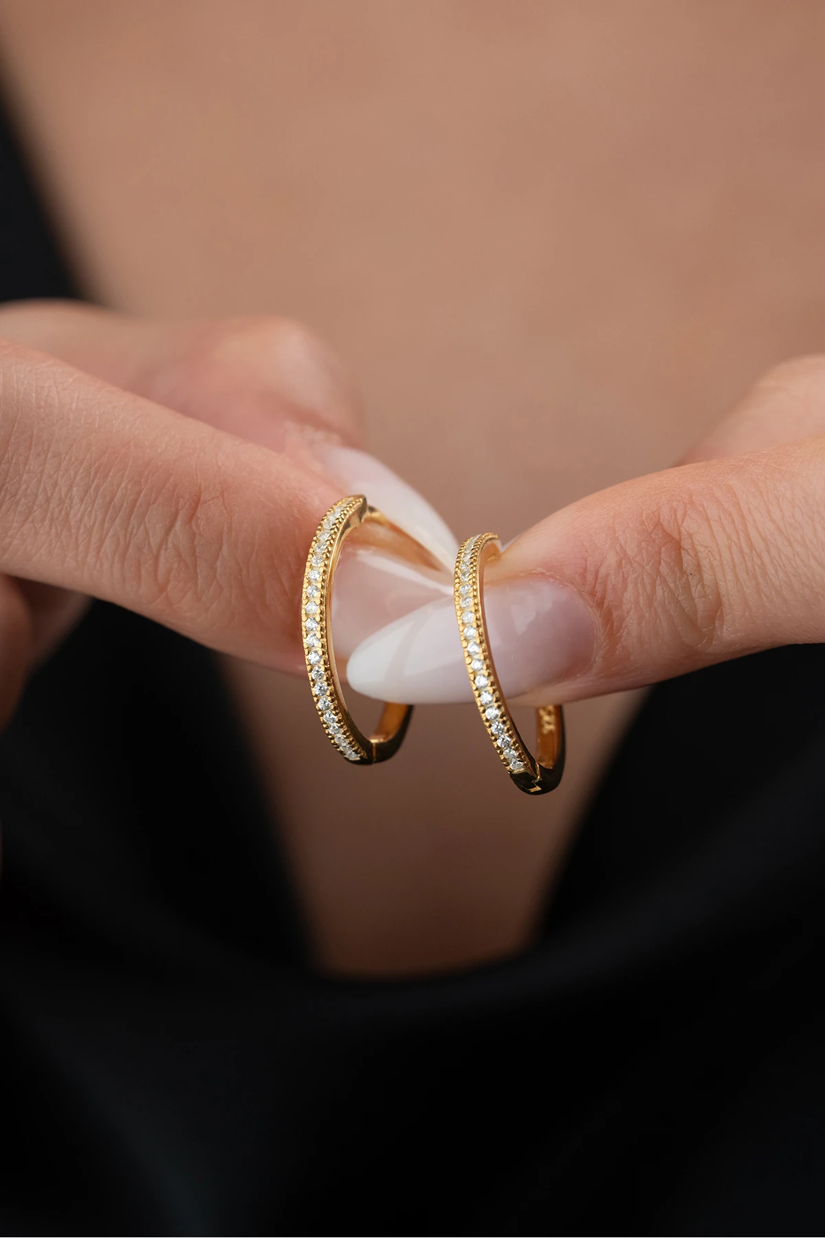 Gümüş Taşlı Halka Küpe