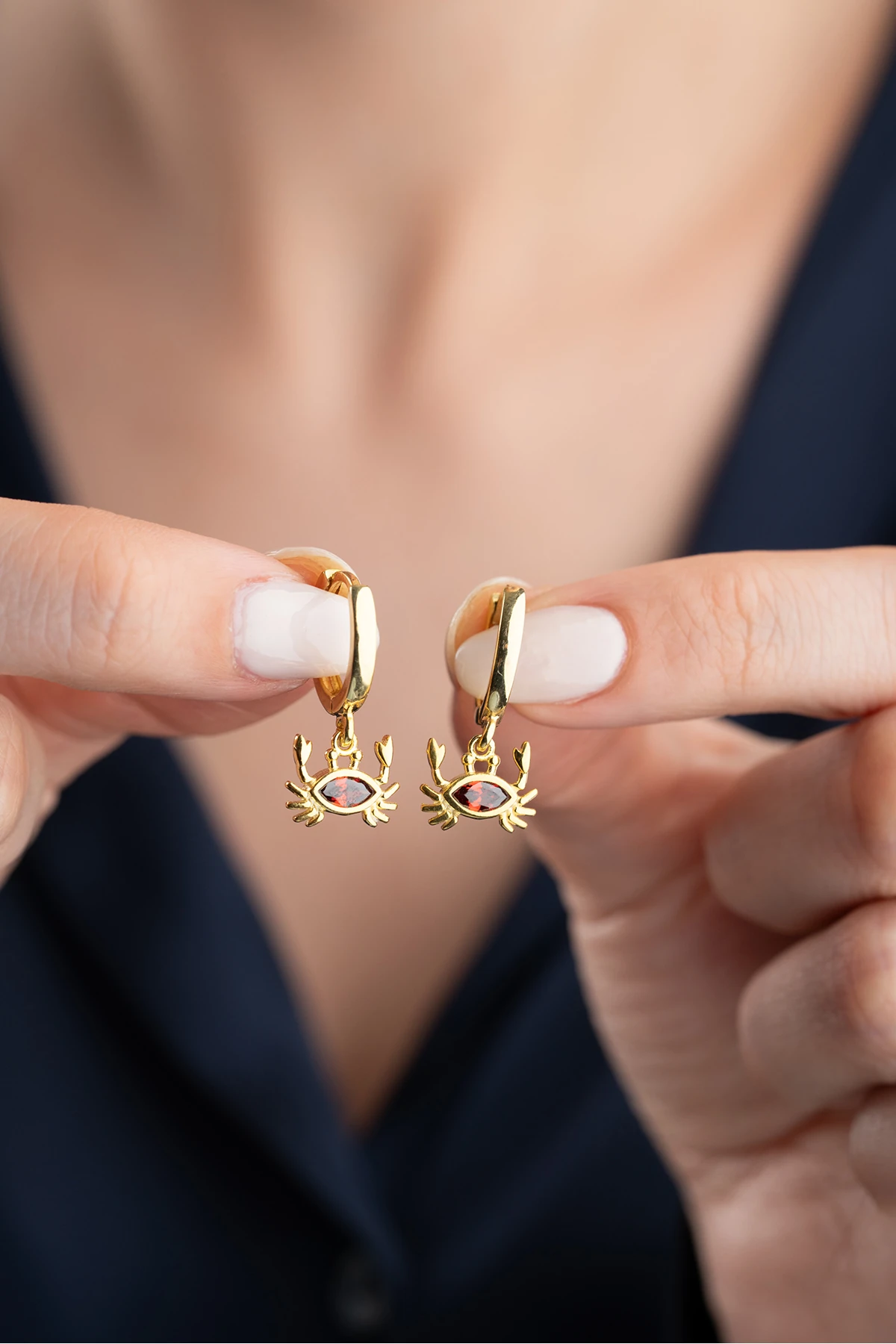 Gümüş Yengeç Model Küpesi