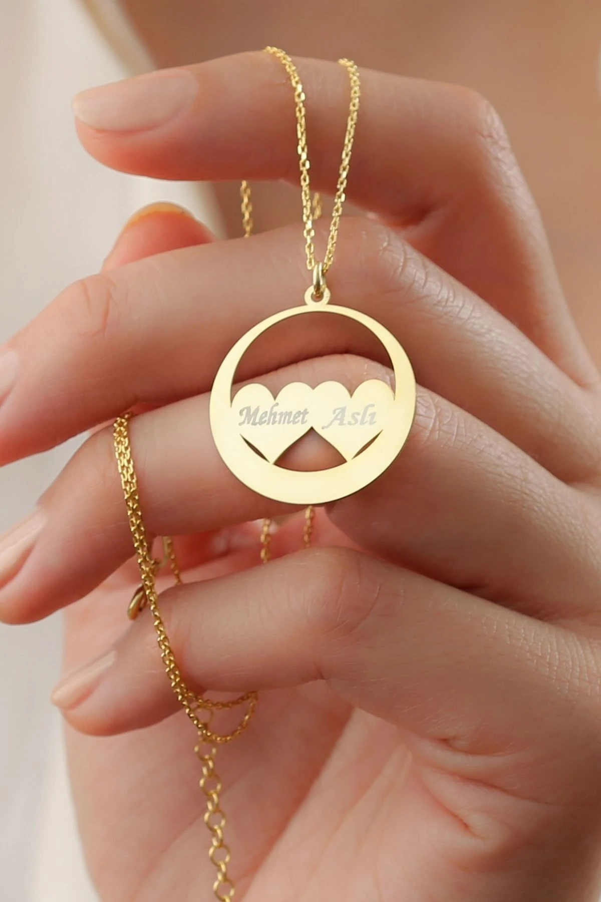 Gümüş Kişiye Özel Iki Kalpli Plaka Kolye