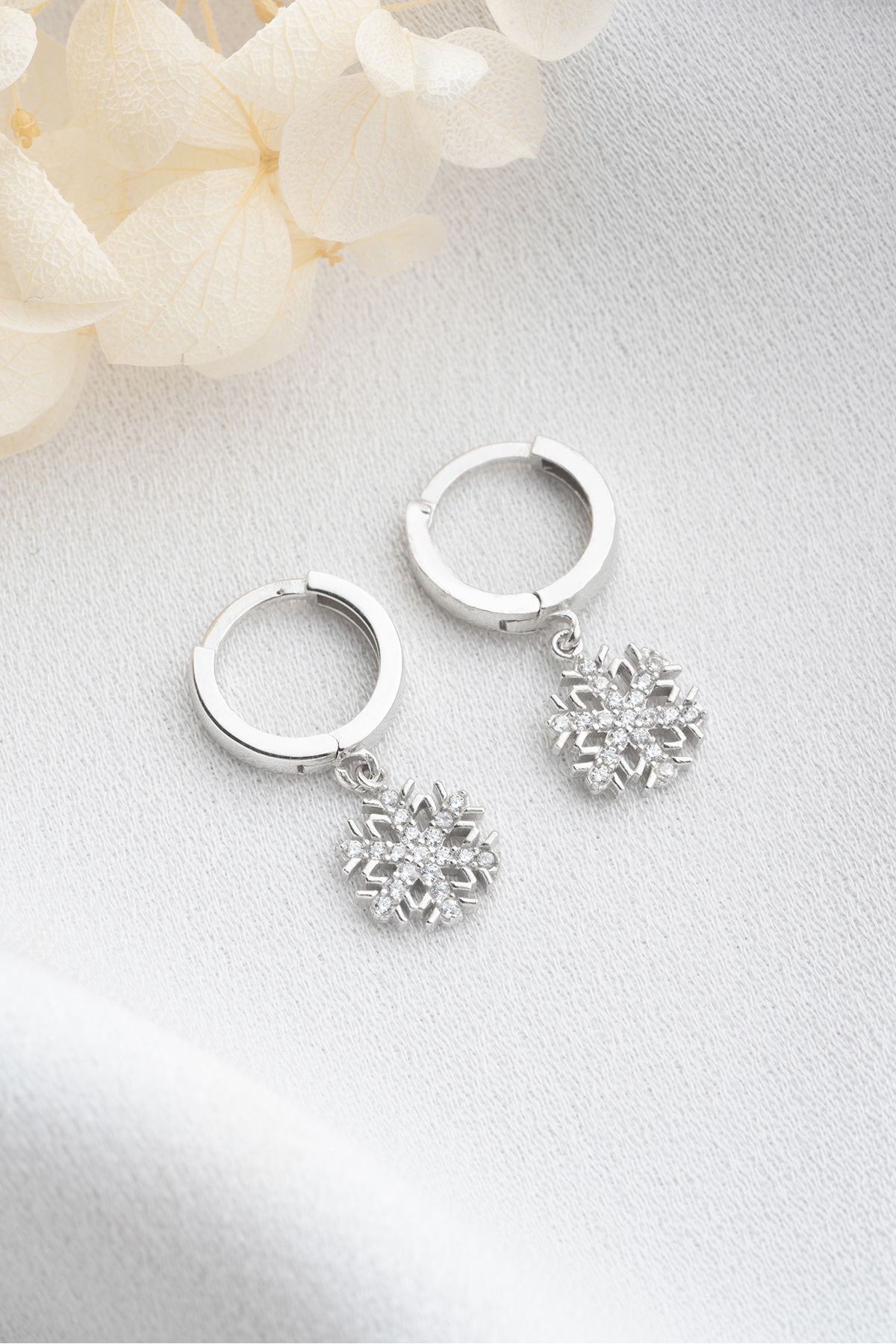 Gümüş Kartanesi Gümüş Küpe