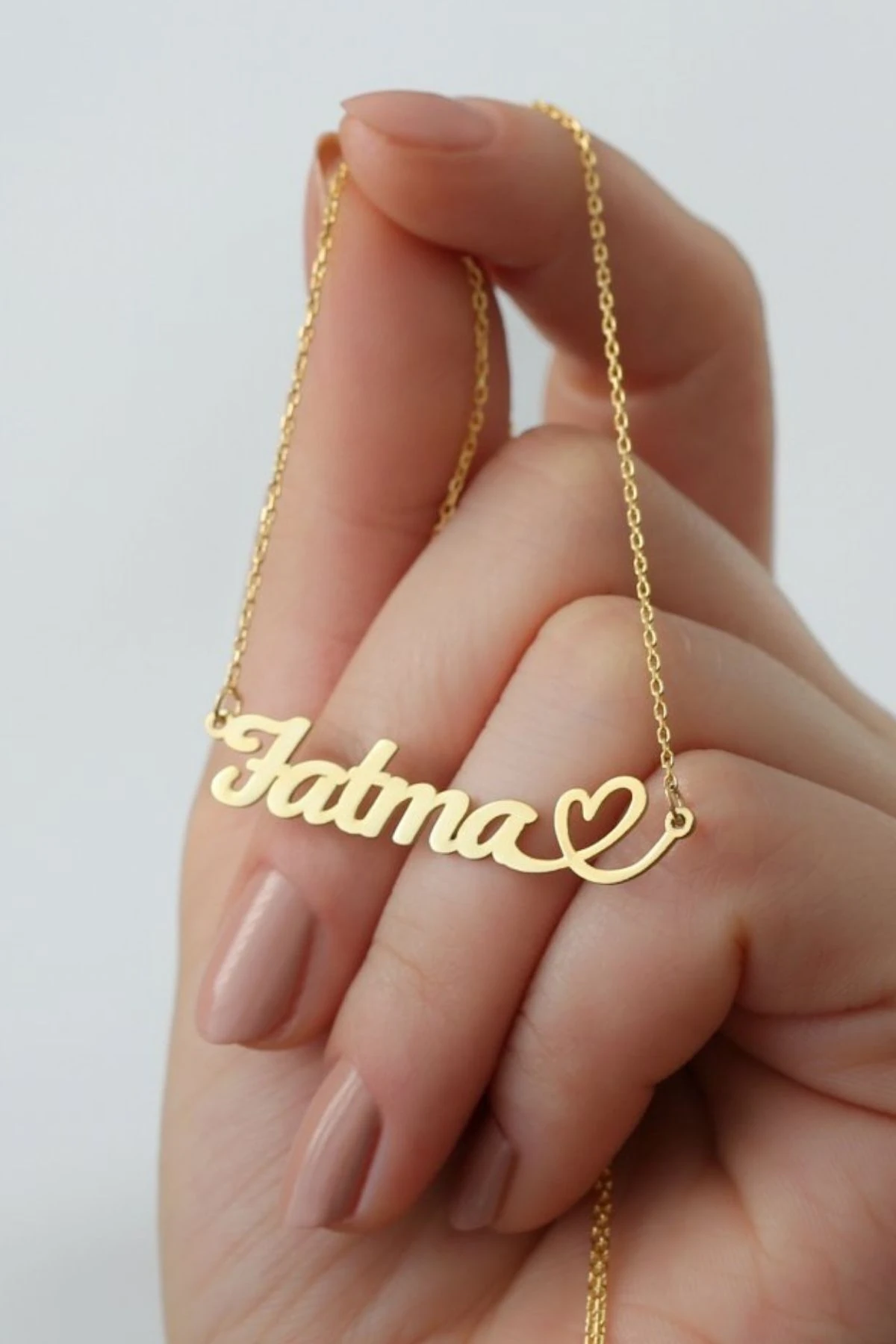 Gümüş Kişiye Özel Isimli Kalpli Kolye