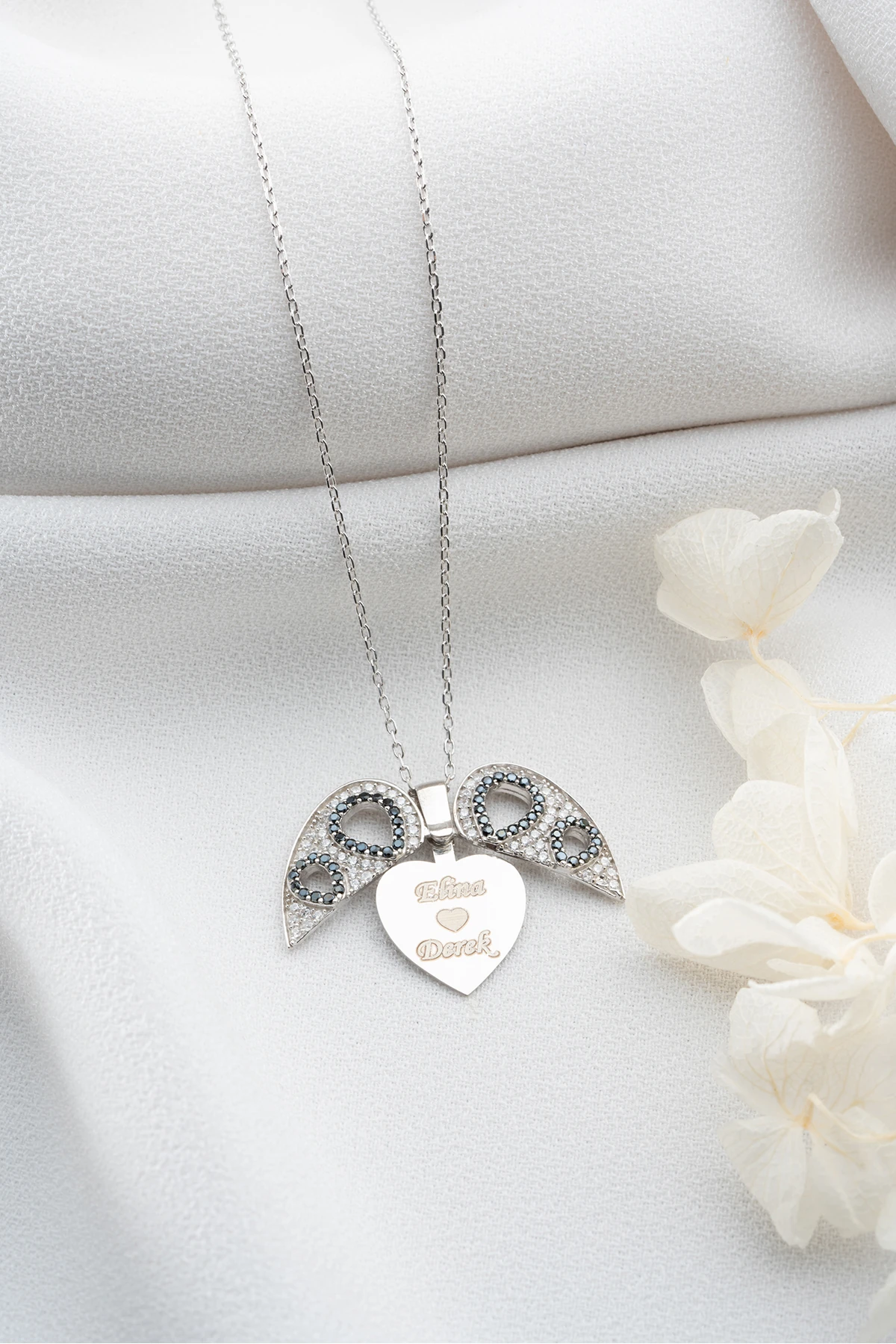 Gümüş Açılabilen İsimli Kalp Kolye