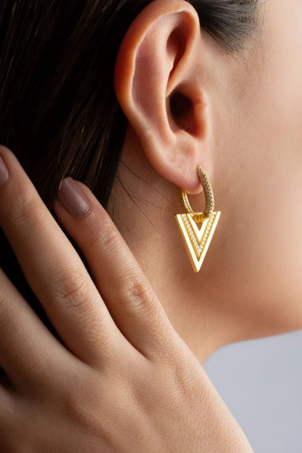 Gümüş Elegant Üçgen Küpe