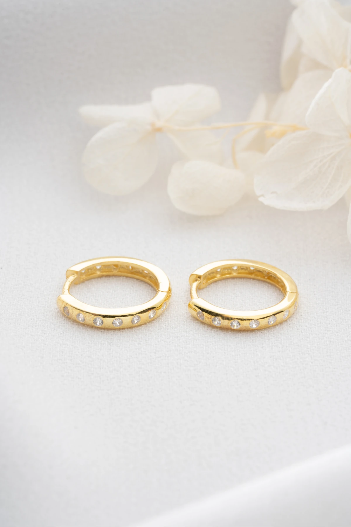 Gümüş Zirkon Taşlı Halka Küpe