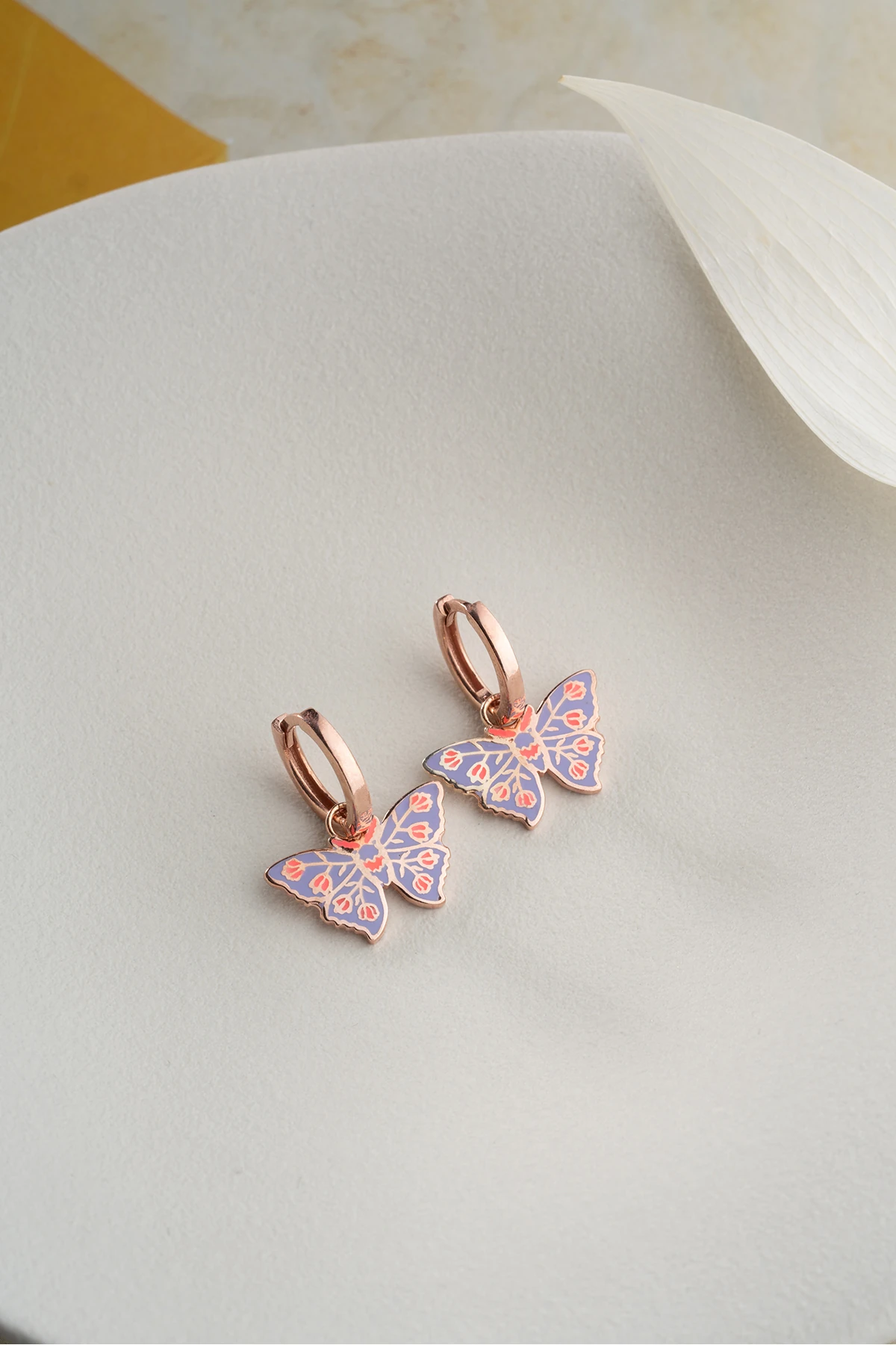 Gümüş Mineli Kelebek Küpe