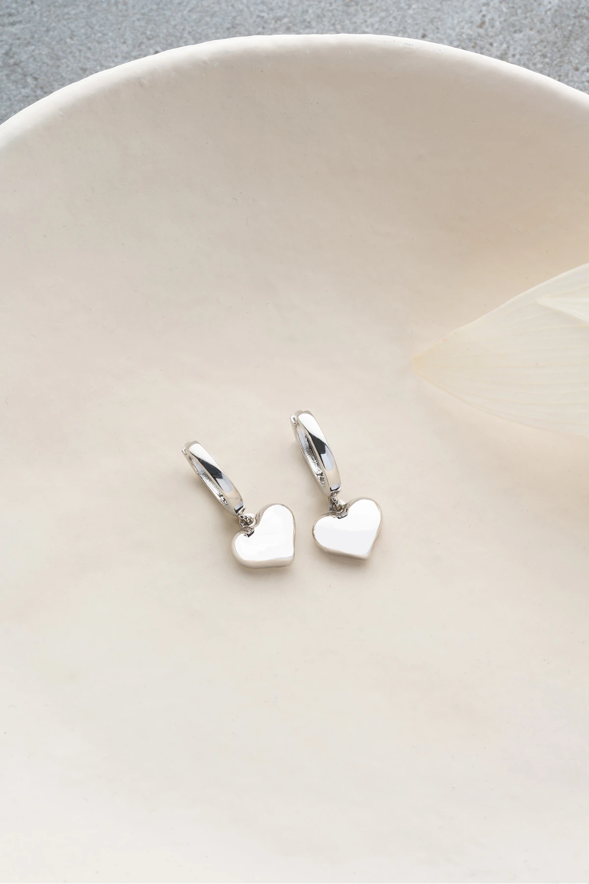 Gümüş Taşsız Kalp Küpe