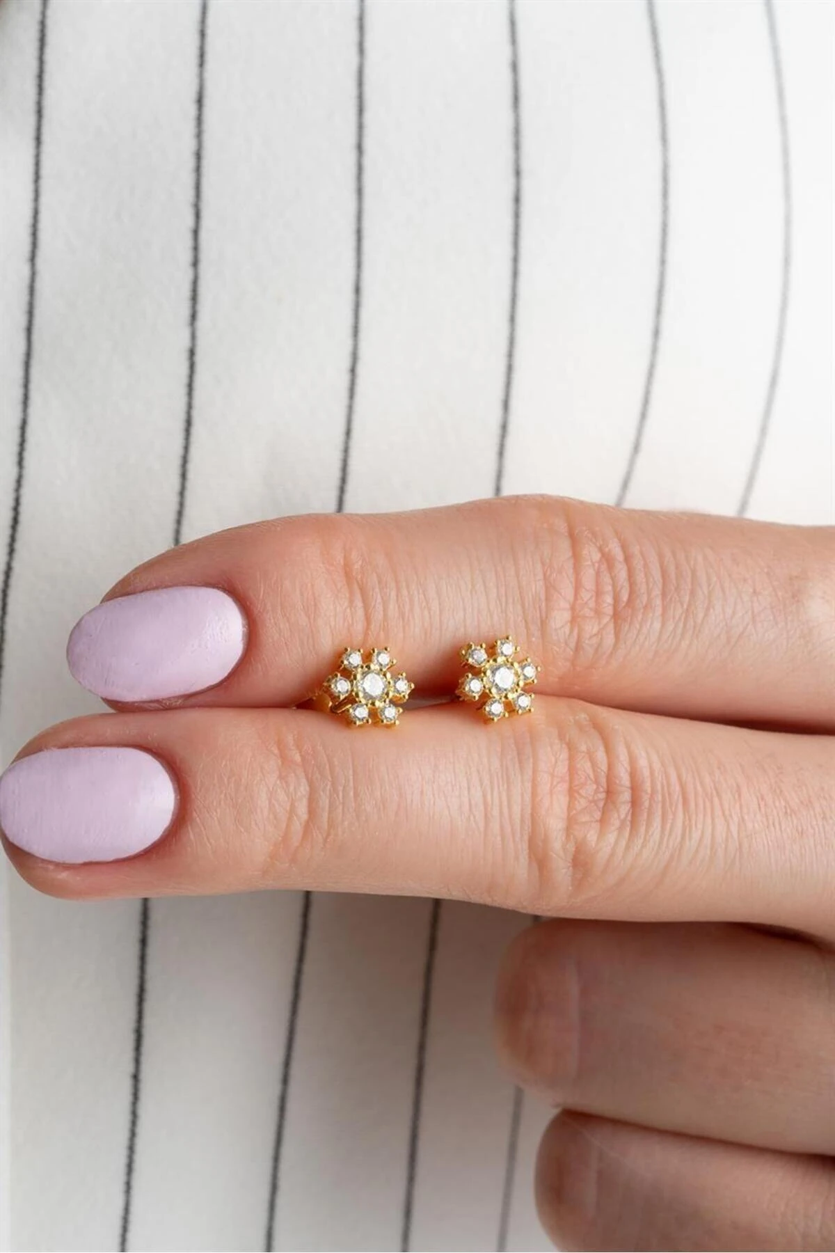 Gold Çiçek Gümüş Küpe