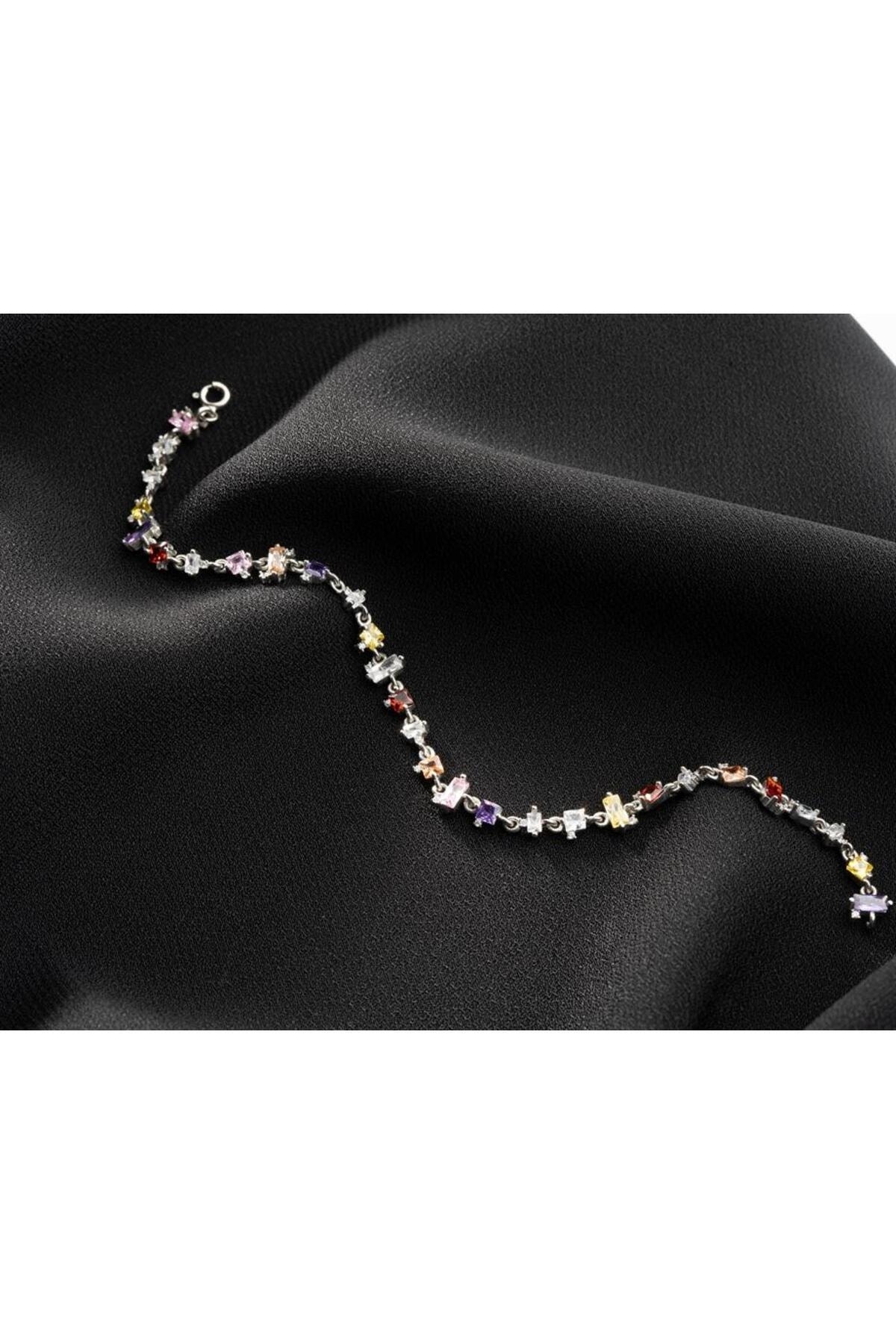 Gümüş Renkli Baget Taşlı Bileklik