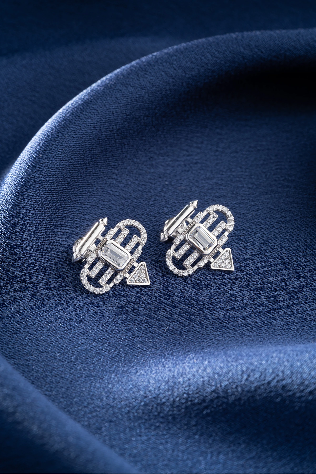 Gümüş Zirkon Taşlı Şeyma Küpe