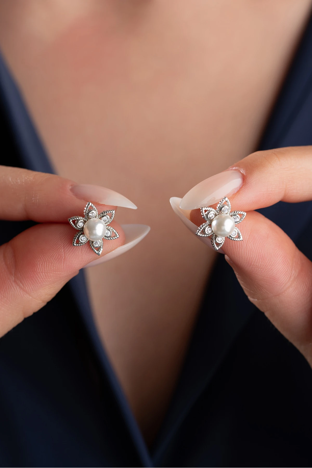 Gümüş İncili Yıldız Küpe