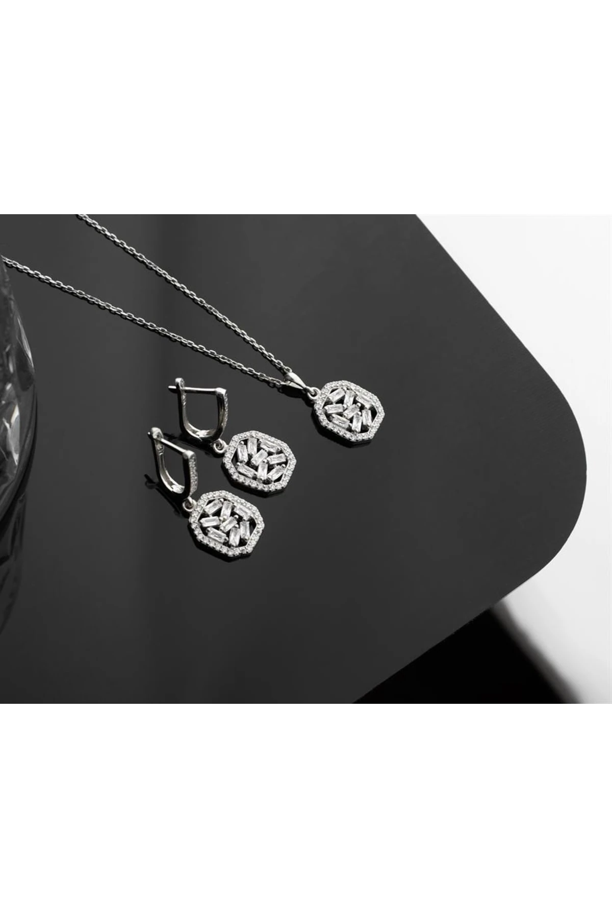 Gümüş Baget Taşlı Takı Seti