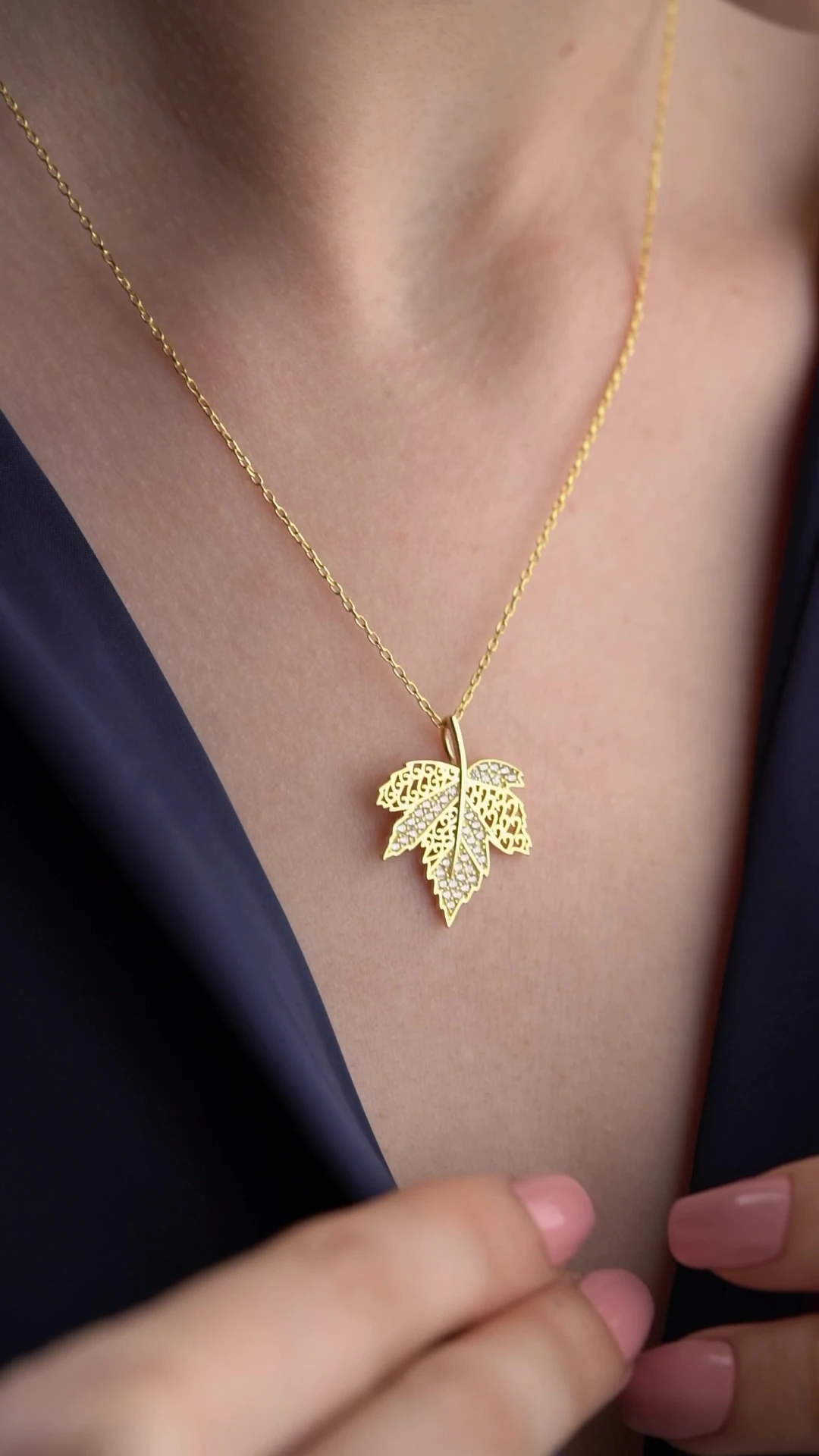 Çınar Yaprağı Kolye