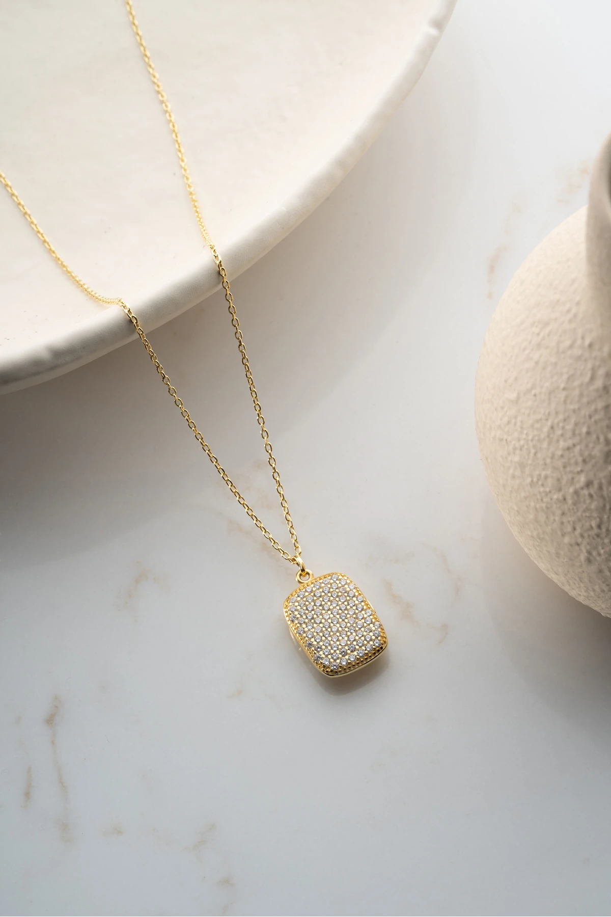 Gümüş Taşlı İsimli Kolye