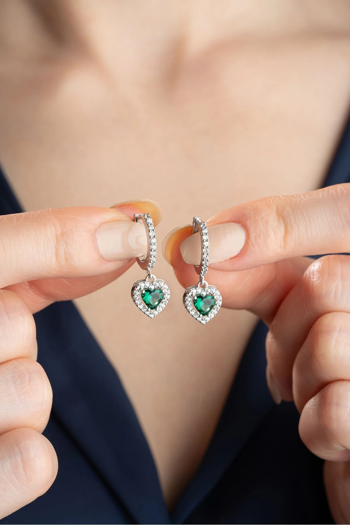 Gümüş Kalpli Halka Küpe