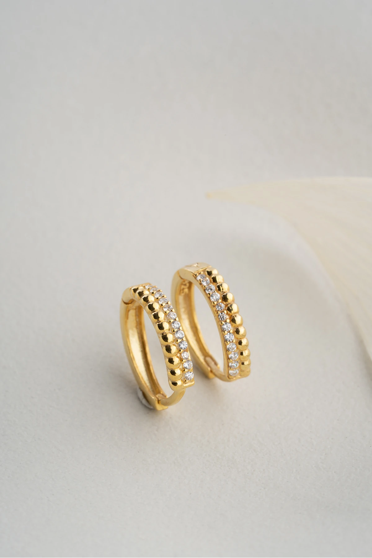 Gümüş Zirkon Taşlı Halka Küpe