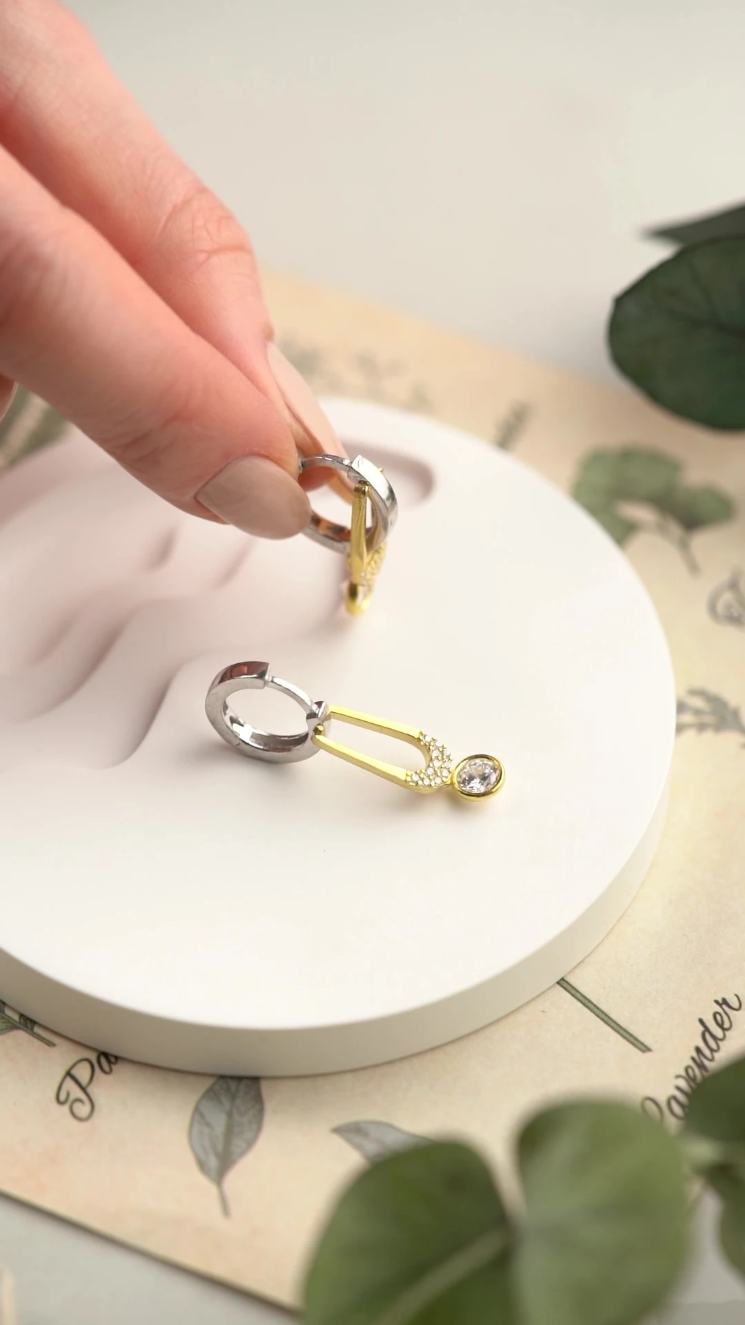 Gümüş Trend Küpe