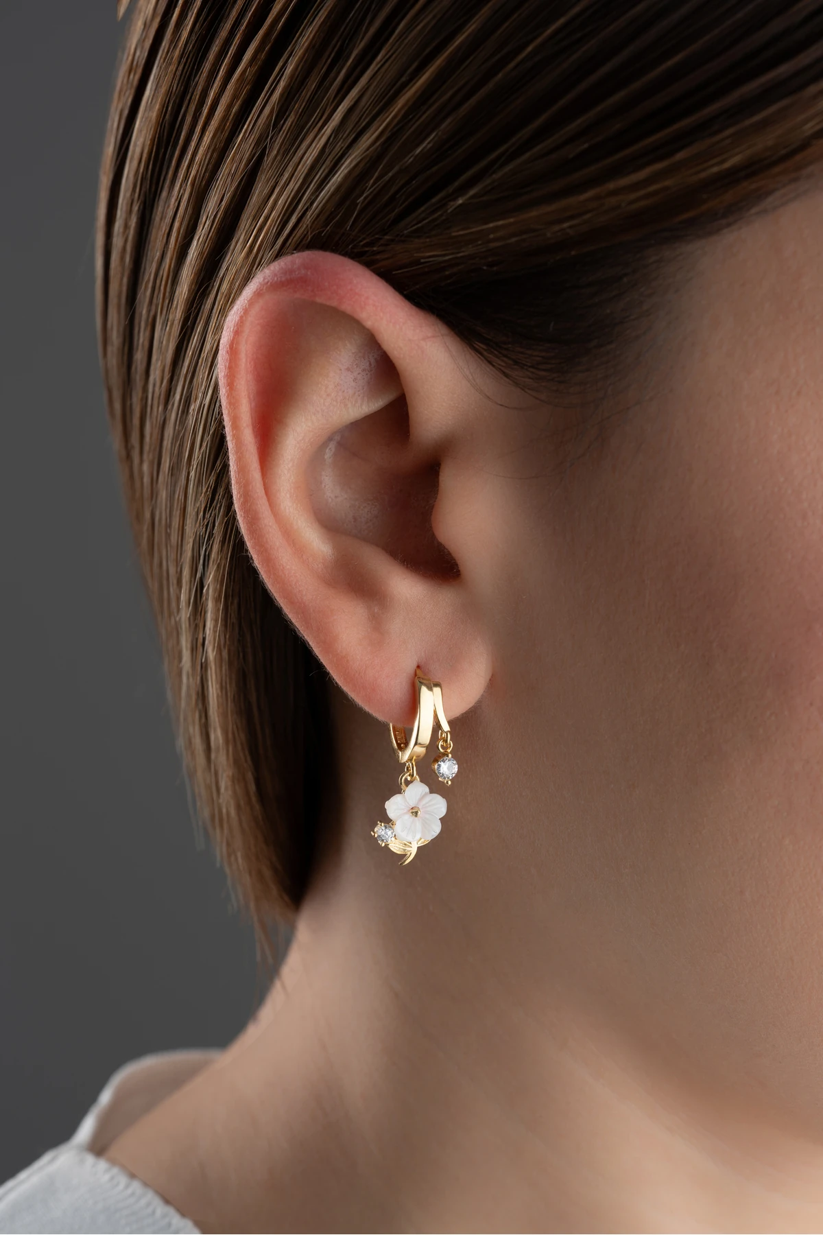 Gümüş Çift Taşlı Sedefli Çiçek Küpe