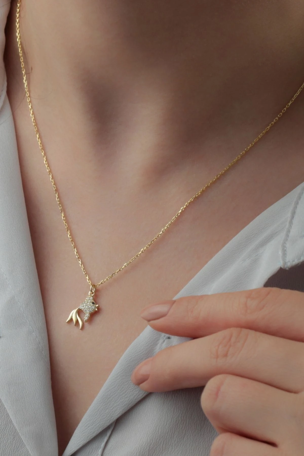 Gümüş Minimal Balık Kolye