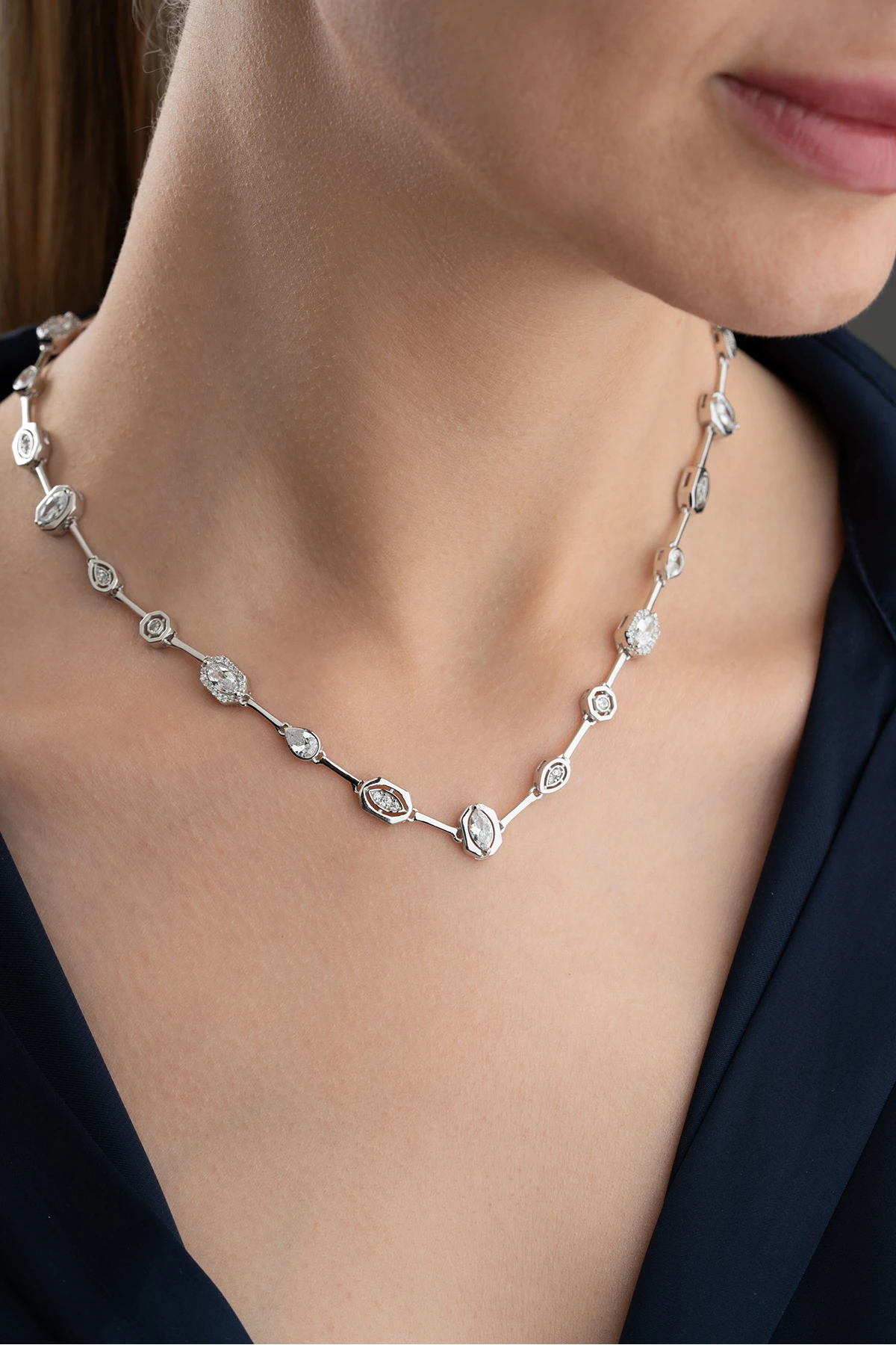 Gümüş Trend Model Kolye