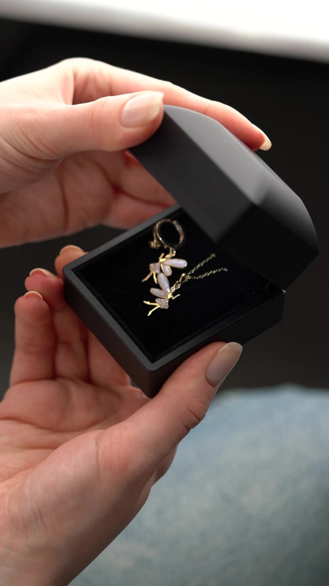 Gümüş Işıklı Kutuda Peri Kolye Küpe Seti