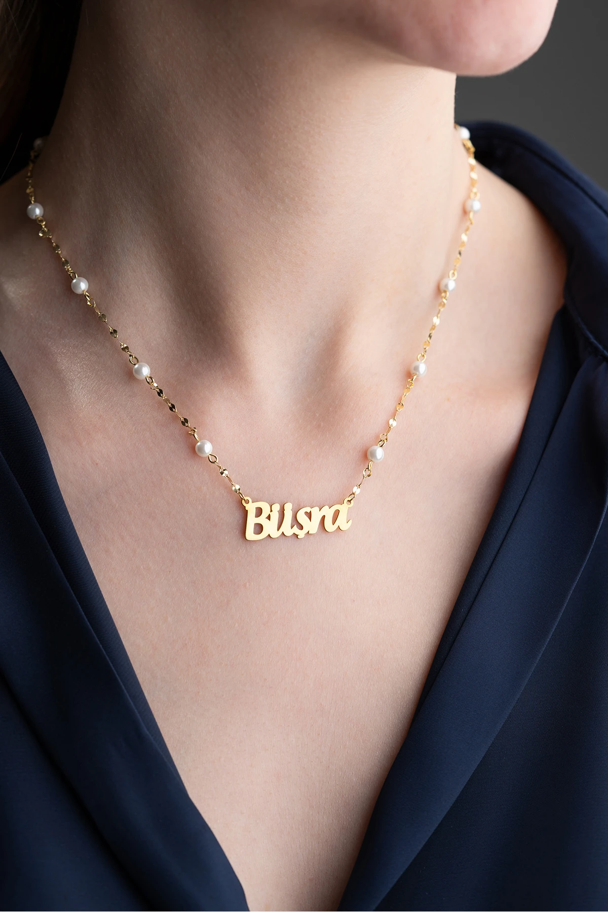 Gümüş İncili İsimli Kişiye Özel Kolye