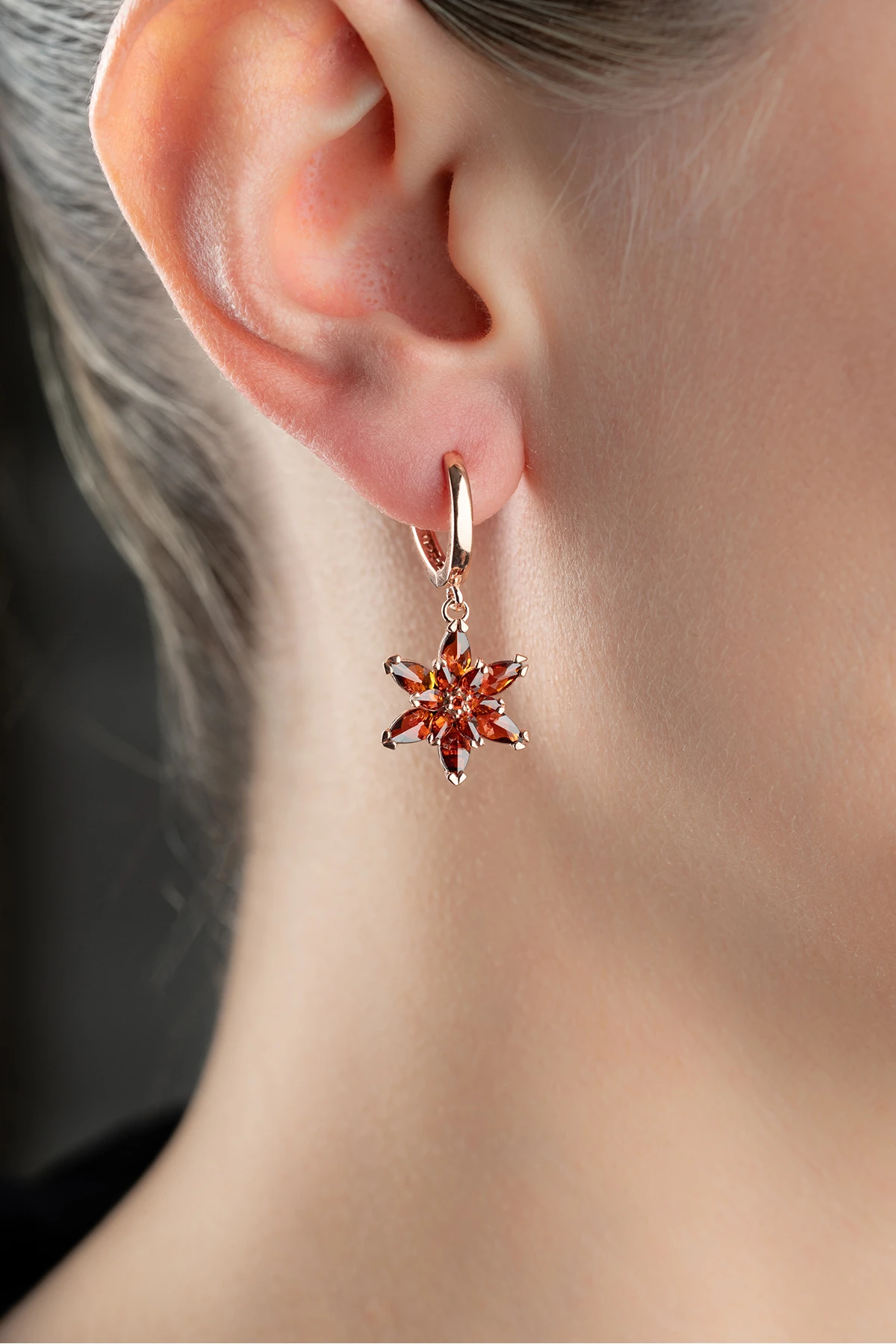 Gümüş Rose Garnet Taşlı Küpe