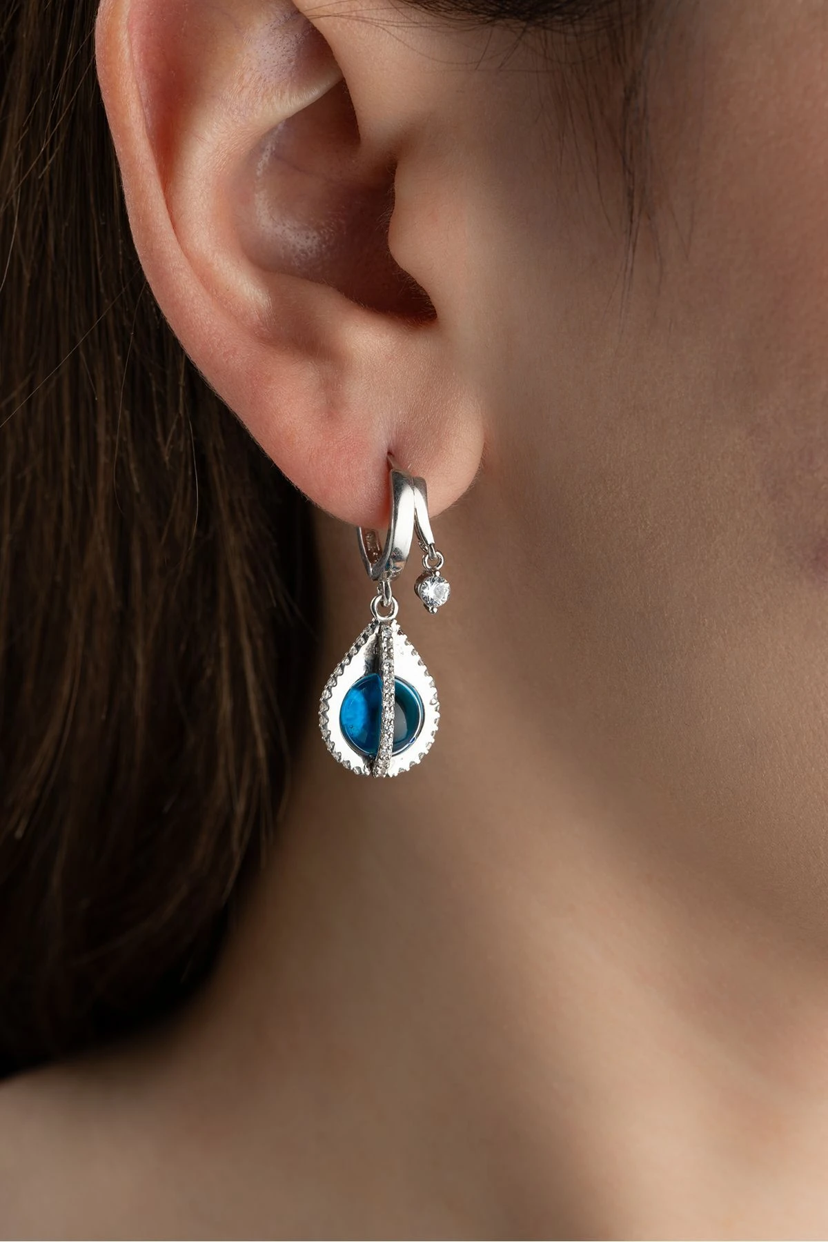 Gümüş Mavi Taşlı Damla Küpe