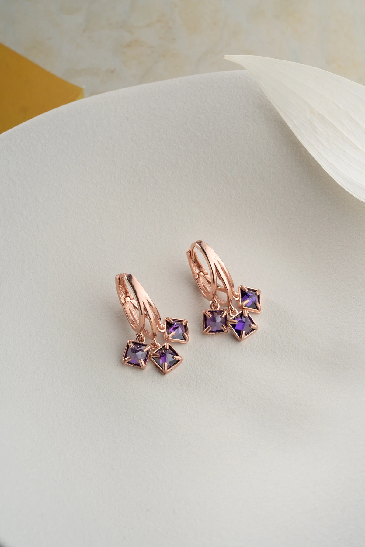 Gümüş Rose Mor Taşlı Küpe