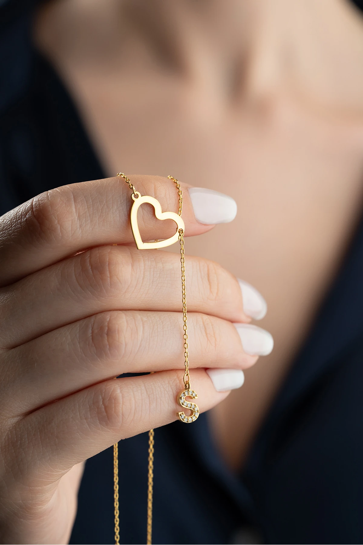 Gümüş Kişiye Özel Kalpli Harf Kolye