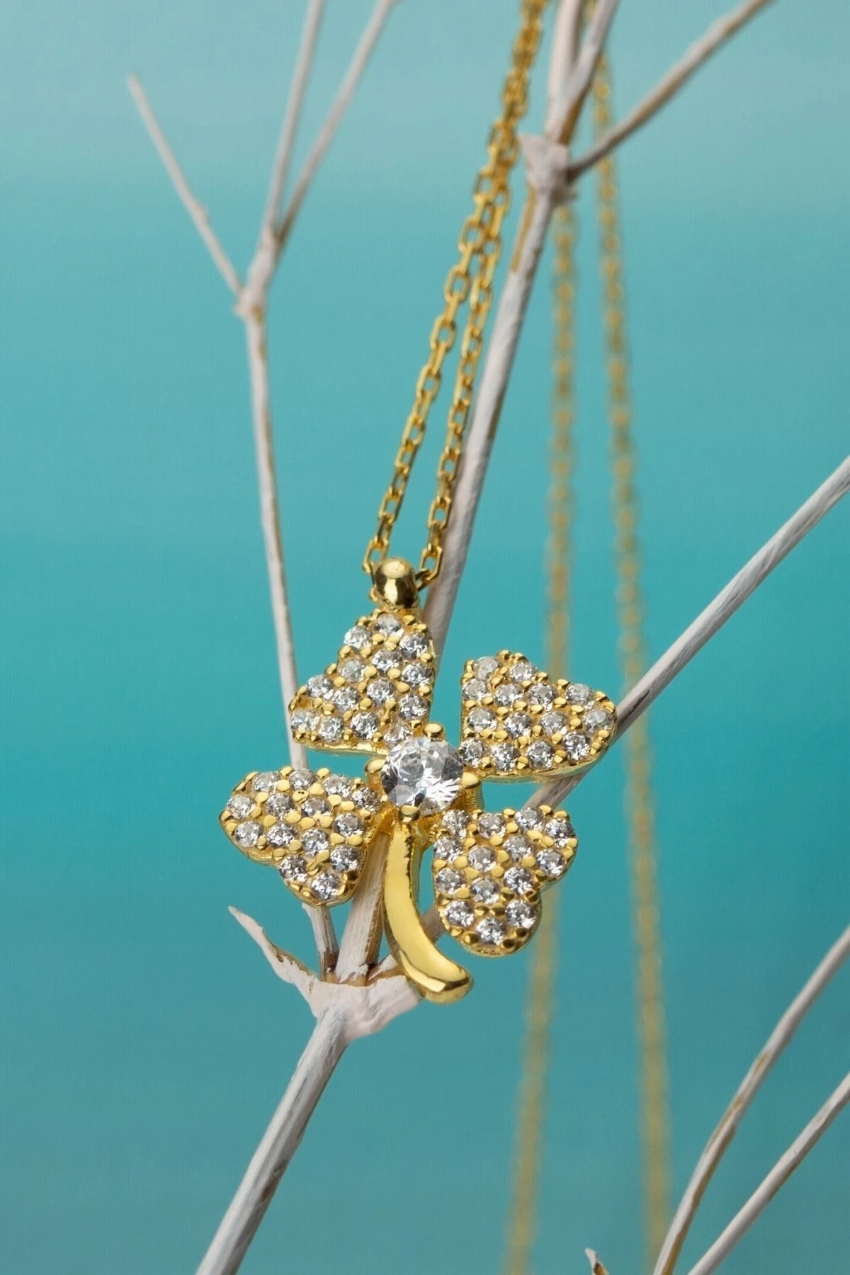 Gümüş Tek Taşlı Yonca Kolye