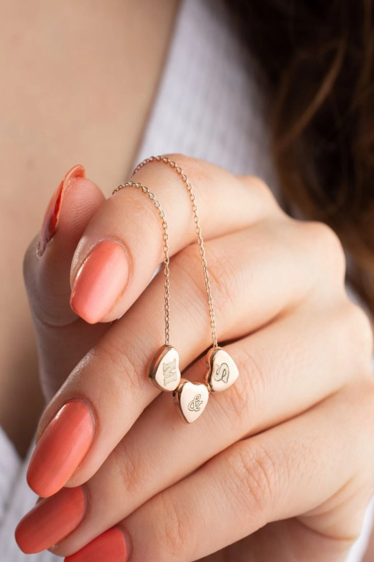 Gümüş Kişiye Özel Harfli Kalpli Kolye