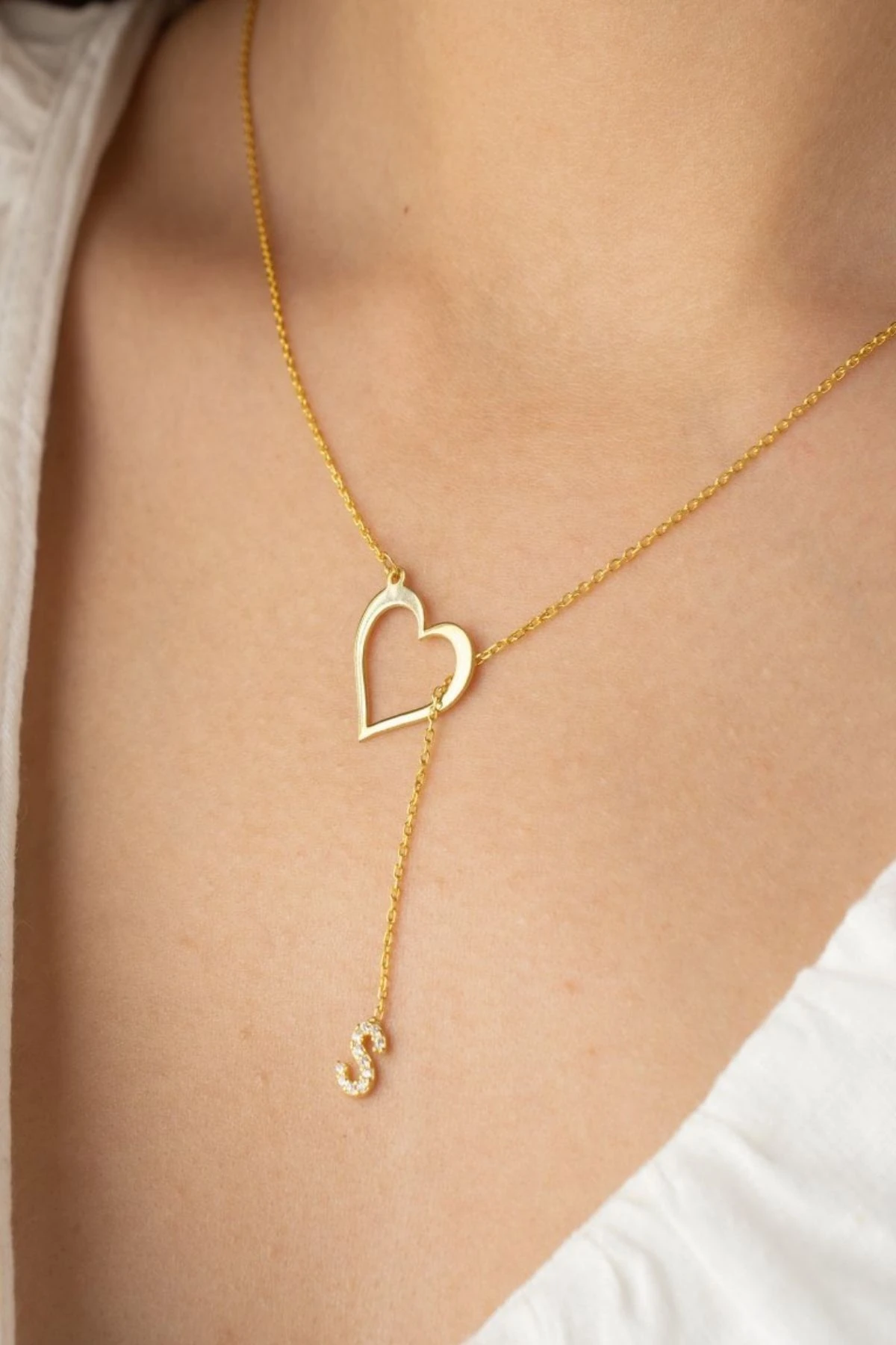 Gümüş Kişiye Özel Harfli Kalp Kolye