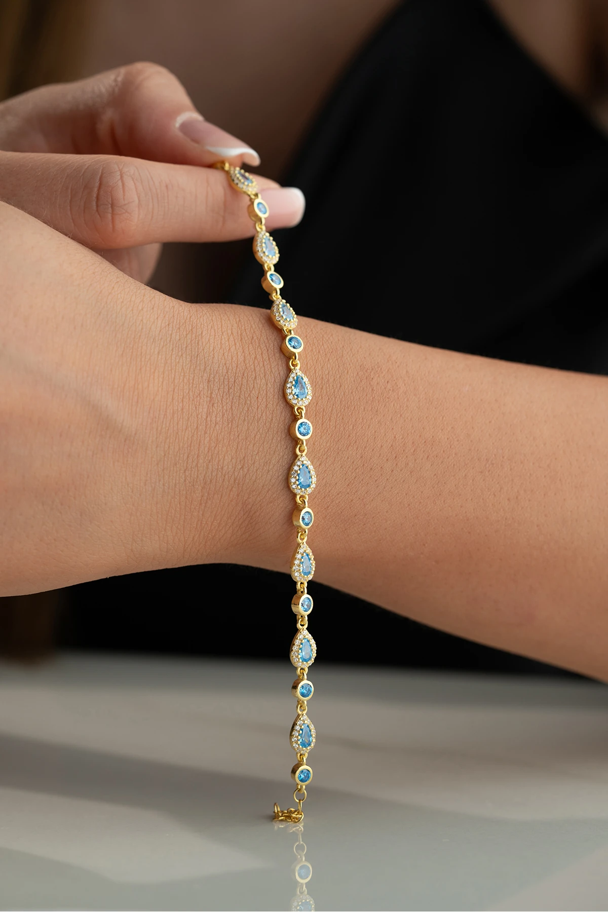 Gümüş Damla Taşlı Bileklik