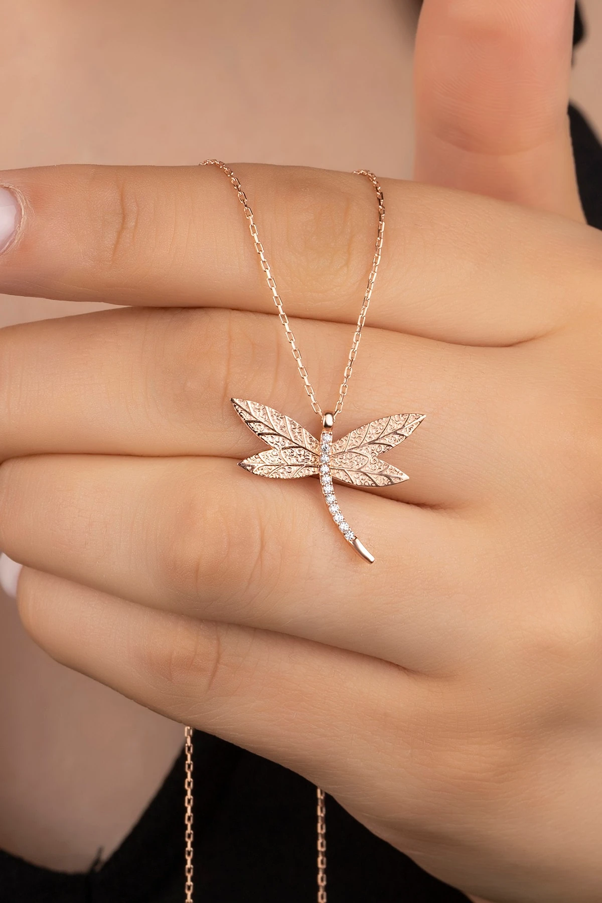 Gümüş Desenli Yusufçuk Kolye