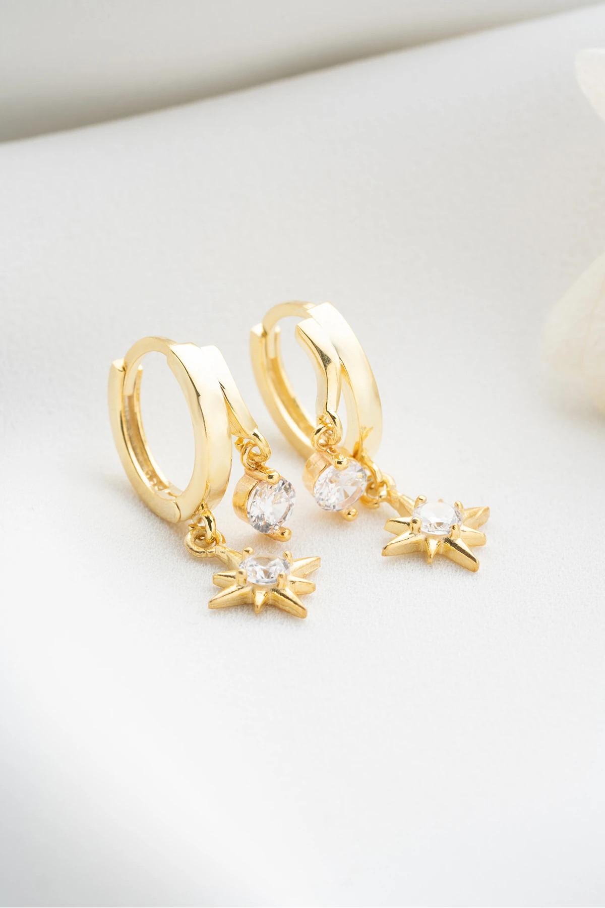 Gümüş Çift Kutup Yıldızı Taşlı Küpe