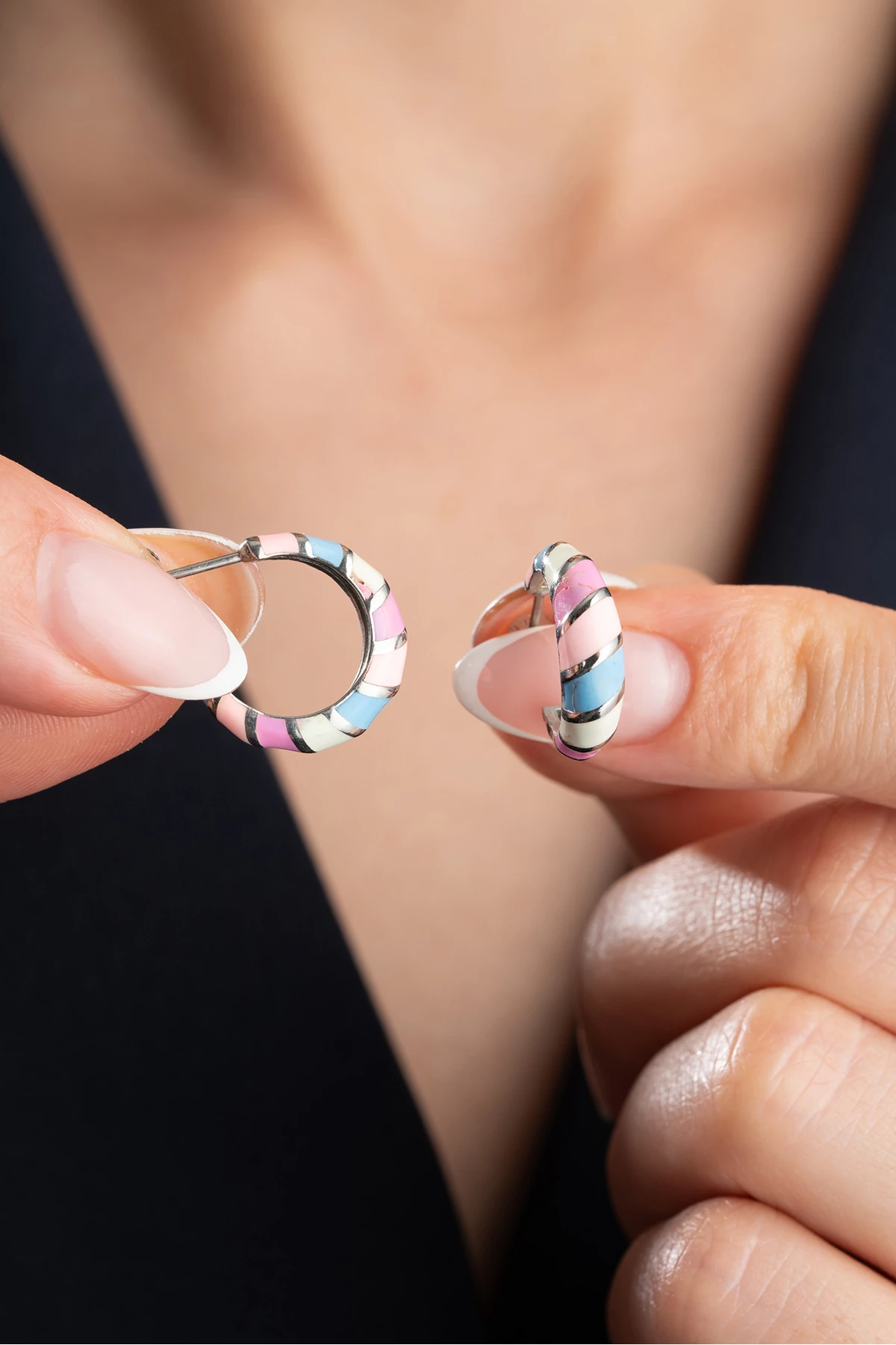 Gümüş Mineli Çivili Küpe