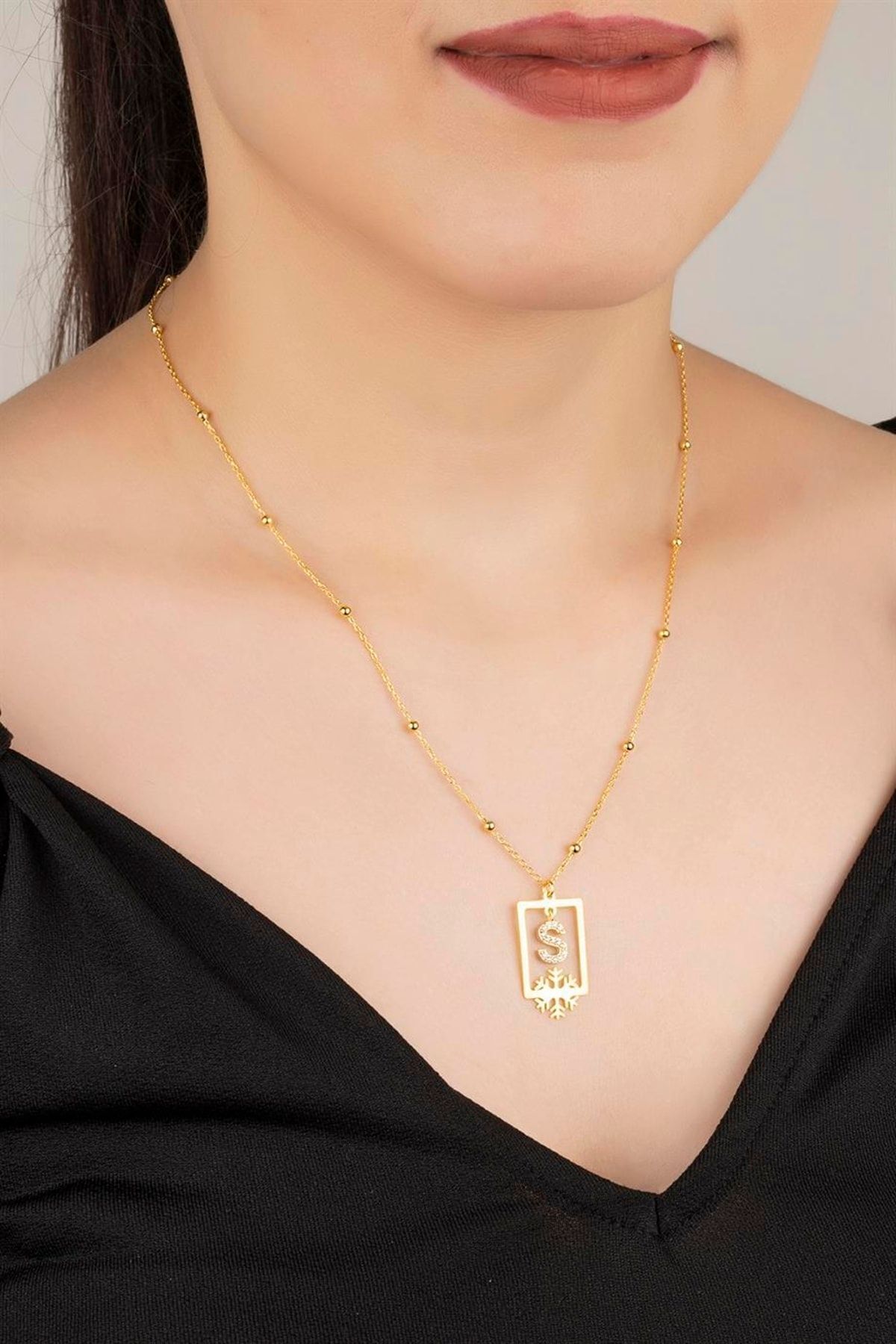 Gümüş Kartaneli Harf Kolye