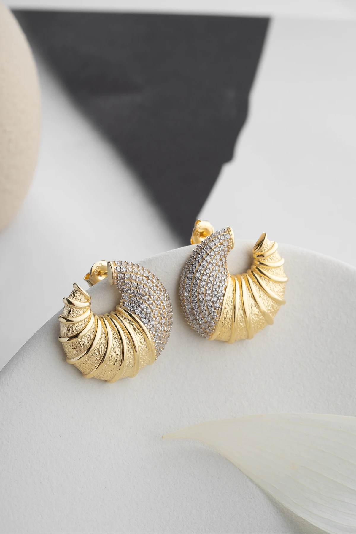 Gümüş Taşlı Deniz Kabuğu Küpe