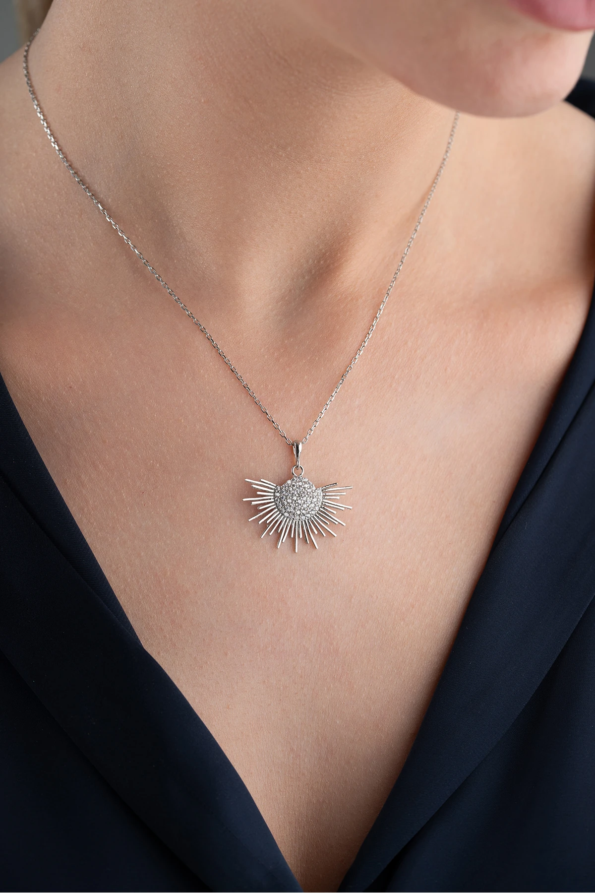 Gümüş Güneş Kolye