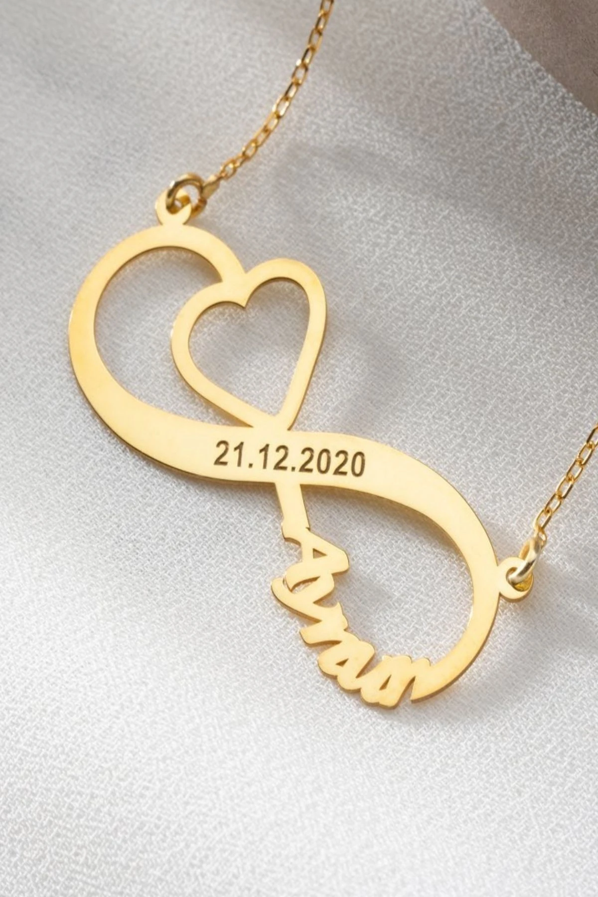 Gümüş Isimli Kalpli Sonsuzluk Kolye