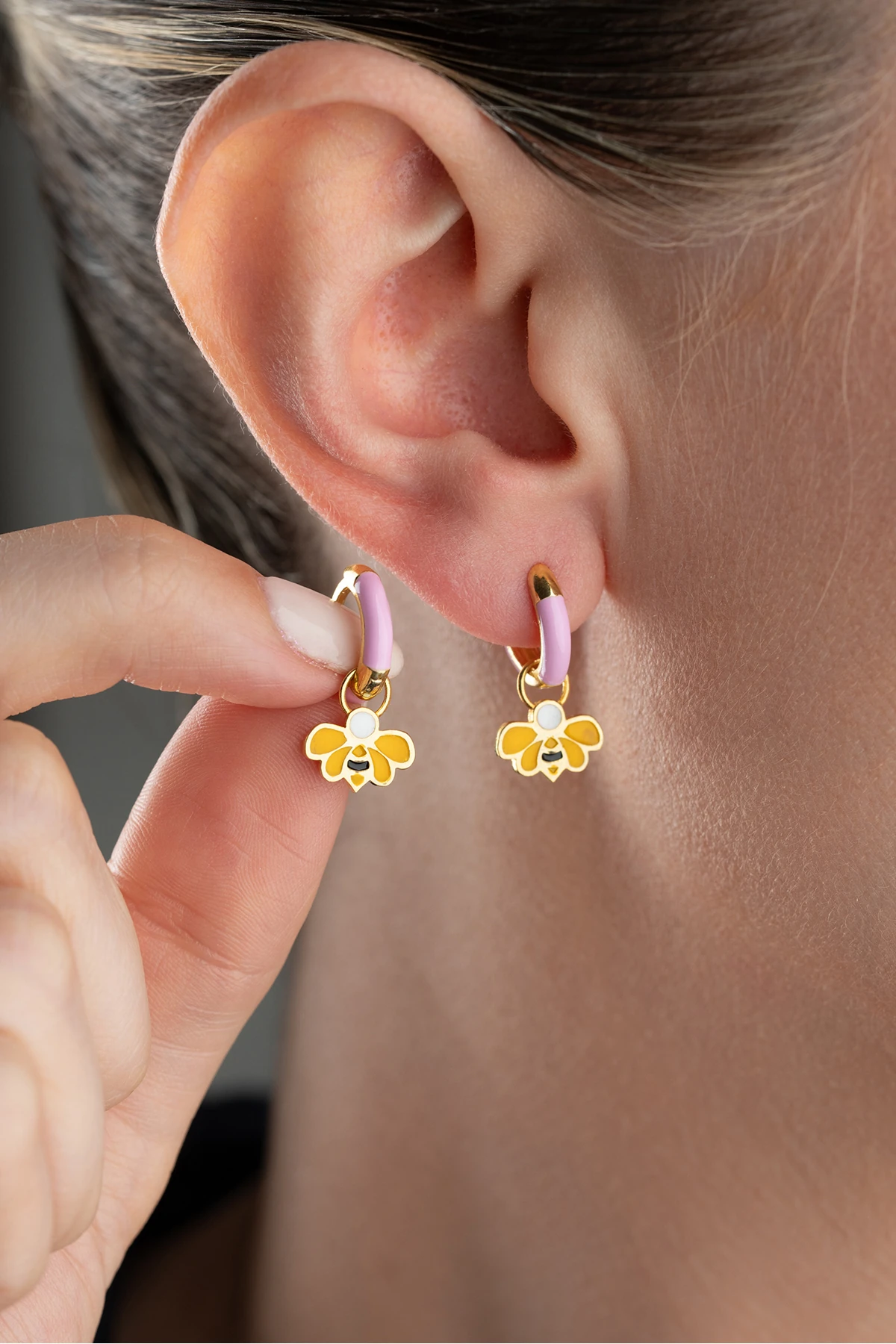 Gümüş Bal Arısı Çocuk Küpesi